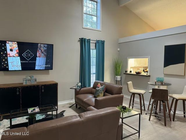 105 Northtown Drive, Jackson, MS 39211