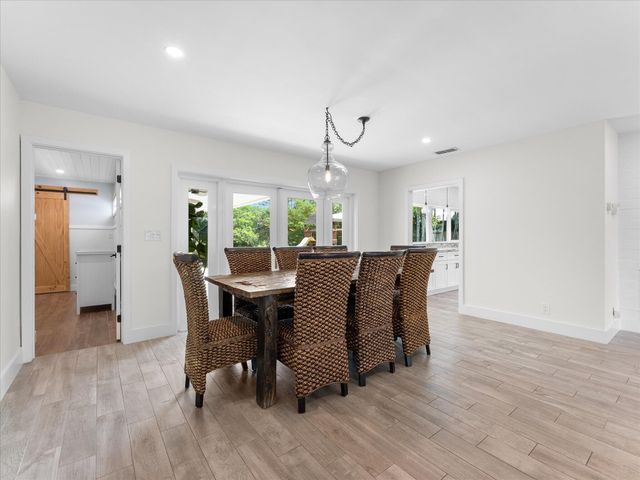 6250 SW 6th Street, Plantation, FL 33317