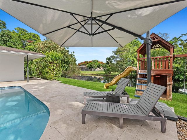 6250 SW 6th Street, Plantation, FL 33317