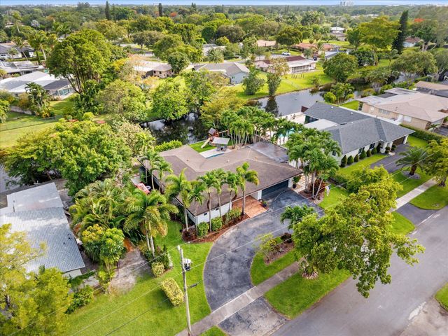 6250 SW 6th Street, Plantation, FL 33317