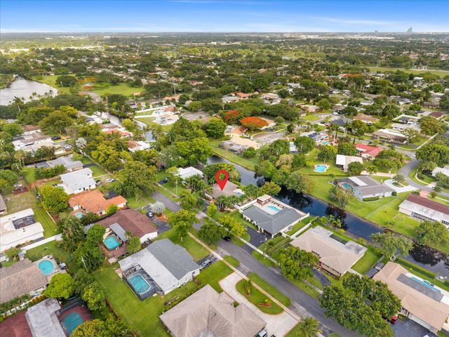 6250 SW 6th Street, Plantation, FL 33317