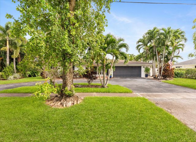 6250 SW 6th Street, Plantation, FL 33317