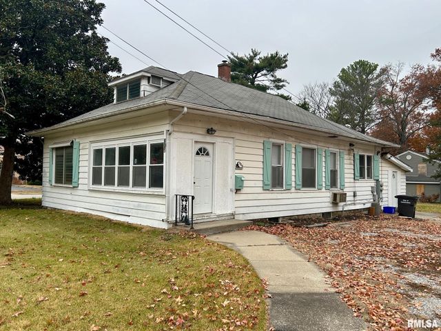 1004 W MILL Street, Carbondale, IL 62901