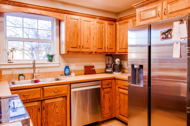 2318 S Harlem Avenue, Joplin, MO 64804