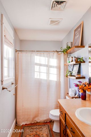 2318 S Harlem Avenue, Joplin, MO 64804