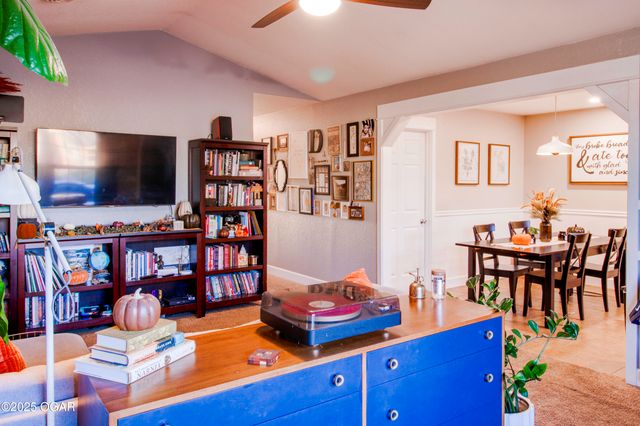 2318 S Harlem Avenue, Joplin, MO 64804