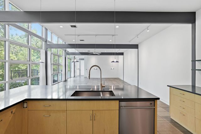 2424 White Oak Drive, Houston, TX 77009