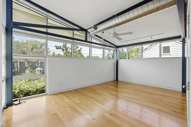 2424 White Oak Drive, Houston, TX 77009