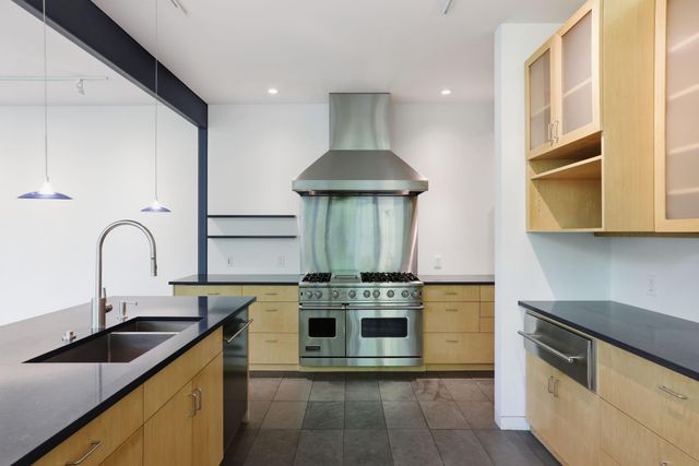 2424 White Oak Drive, Houston, TX 77009