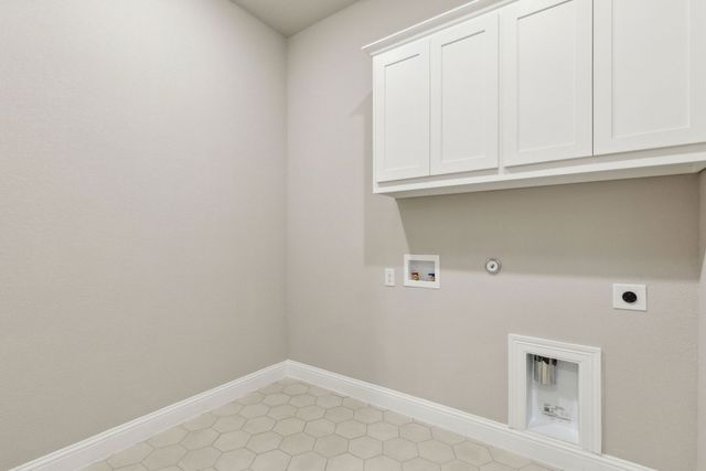 201 Cross Timbers Street, Azle, TX 76020