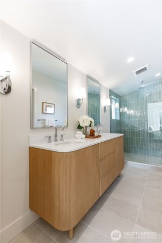 1530 25th Avenue, Seattle, WA 98122