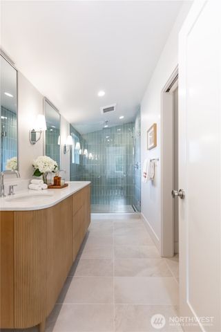 1530 25th Avenue, Seattle, WA 98122