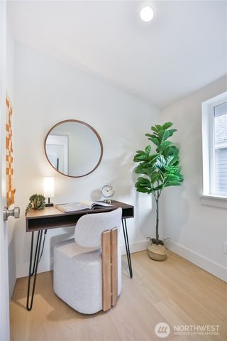 1530 25th Avenue, Seattle, WA 98122