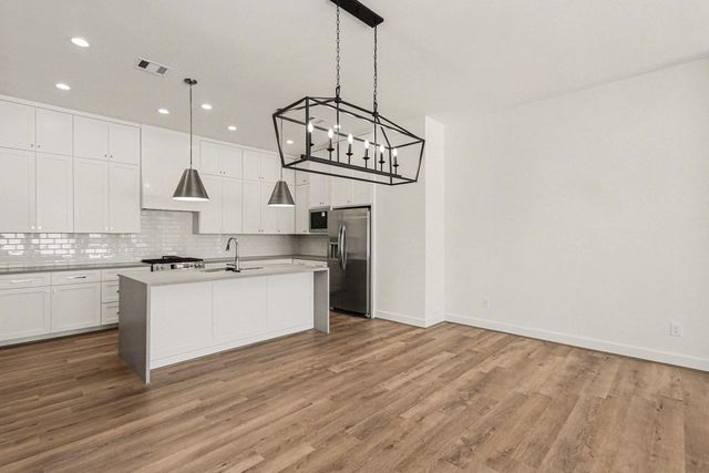 1220 Wycliffe Drive, Houston, TX 77043