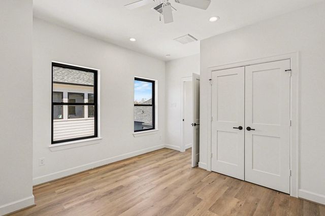 1220 Wycliffe Drive, Houston, TX 77043