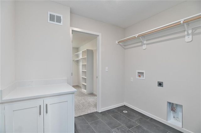 2682 W Park Street, Olathe, KS 66061