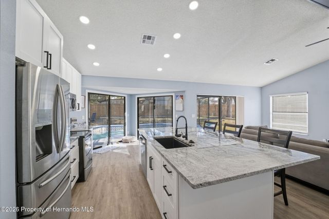 12473 Spreading Oak Drive, Spring Hill, FL 34609