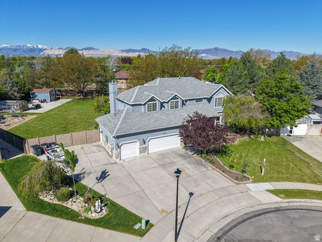 9876 S SPRUCE DALE DR, South Jordan, UT 84095