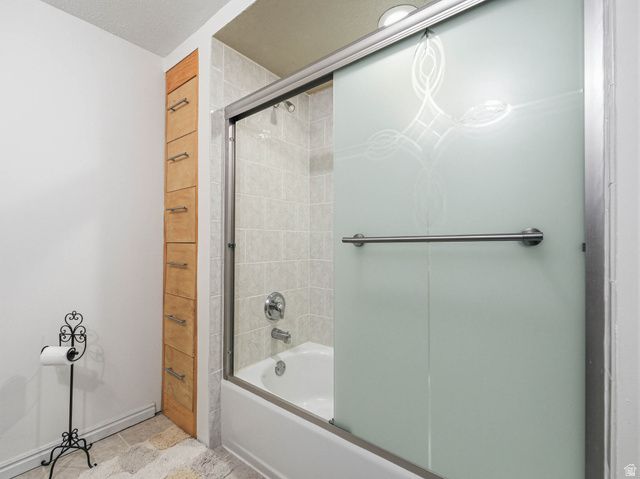 9876 S SPRUCE DALE DR, South Jordan, UT 84095