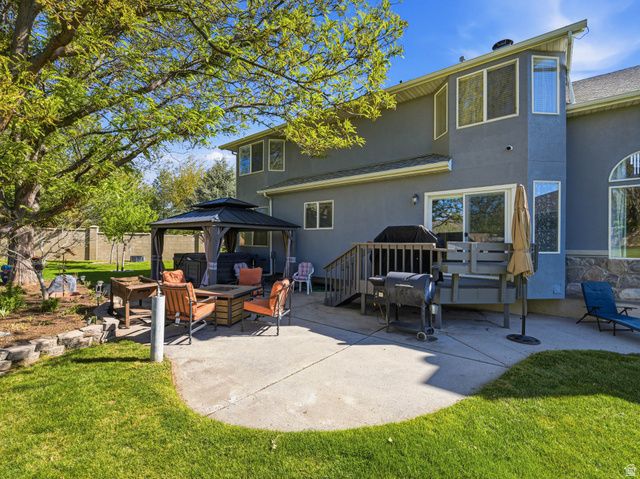 9876 S SPRUCE DALE DR, South Jordan, UT 84095