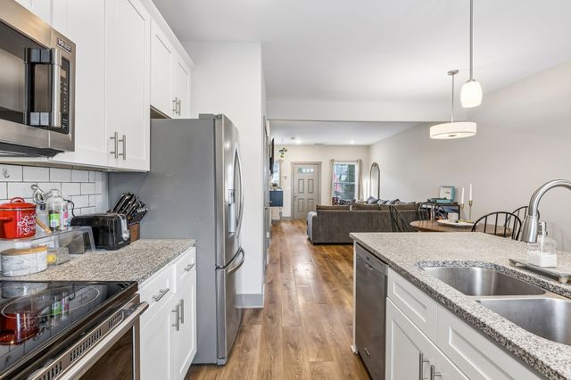 680 Bristol Creek Dr, Nashville, TN 37221