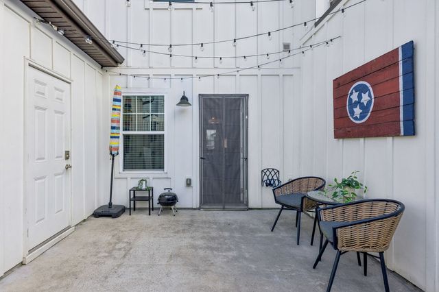 680 Bristol Creek Dr, Nashville, TN 37221