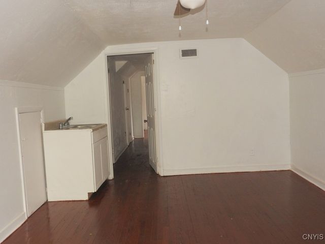 1148 Cannon Street 50, Syracuse, NY 13205