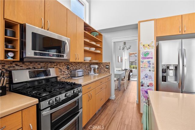 28214 Ridge View, Canyon Country, CA 91387