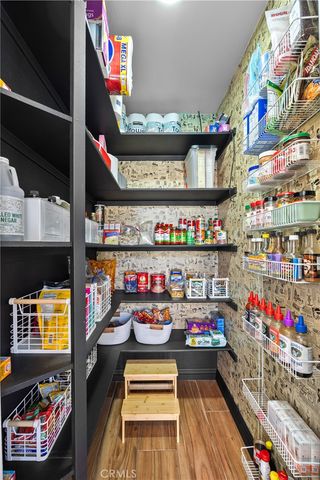 28214 Ridge View, Canyon Country, CA 91387