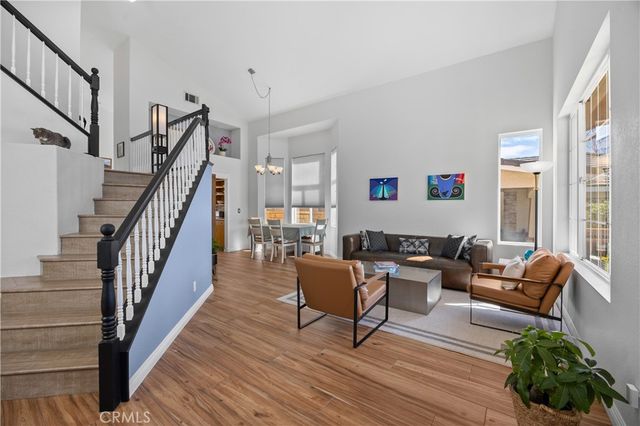 28214 Ridge View, Canyon Country, CA 91387