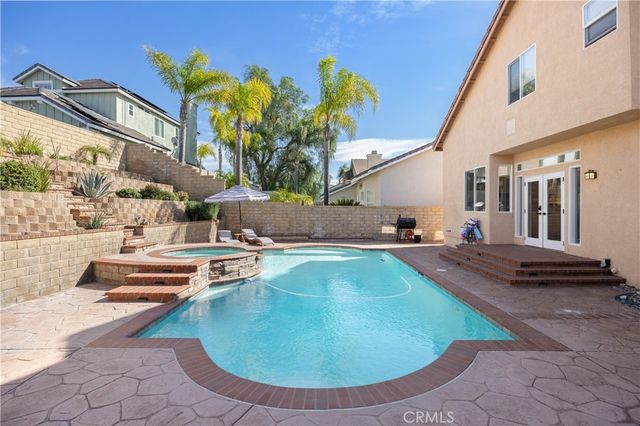 28214 Ridge View, Canyon Country, CA 91387