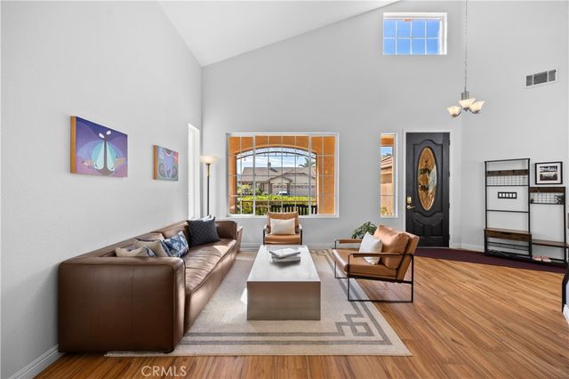 28214 Ridge View, Canyon Country, CA 91387