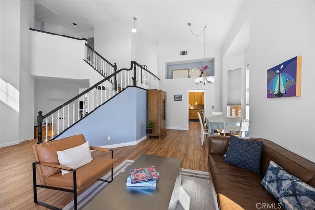 28214 Ridge View, Canyon Country, CA 91387