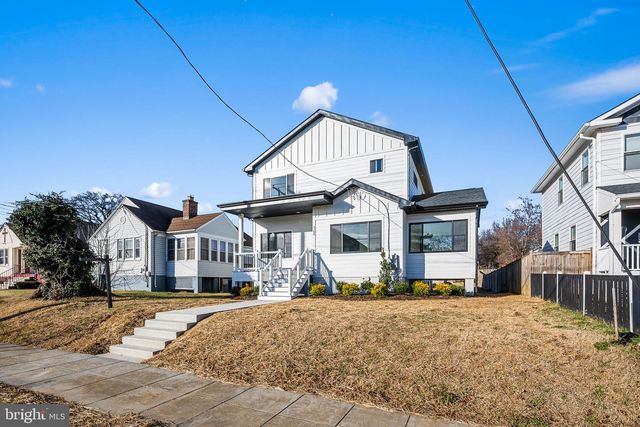 3108 ADAMS ST NE, Washington, DC 20018