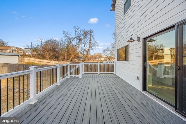 3108 ADAMS ST NE, Washington, DC 20018