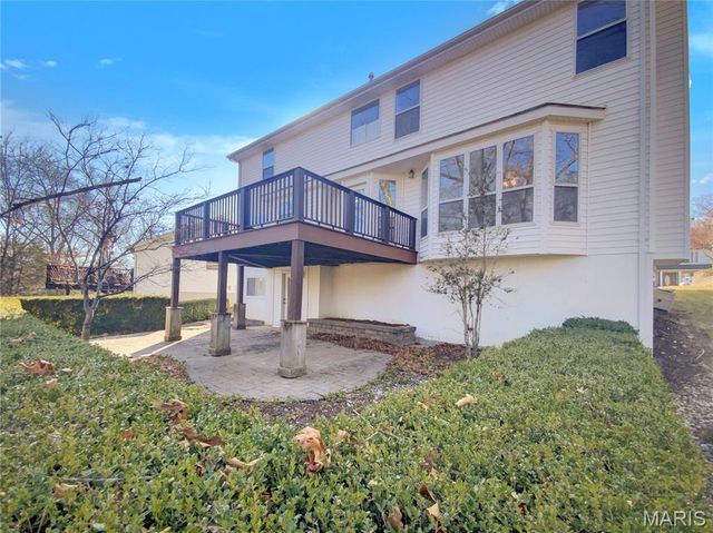 326 Woodlawn Terrace Court, Ballwin, MO 63021