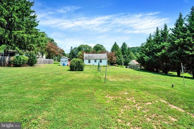 122 ZIEBER RD, Spring City, PA 19475