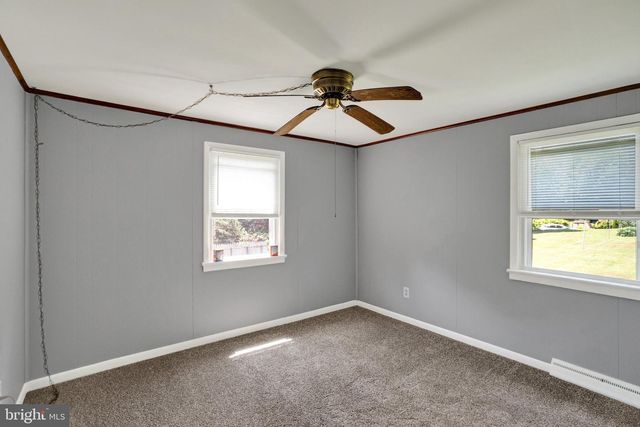 122 ZIEBER RD, Spring City, PA 19475