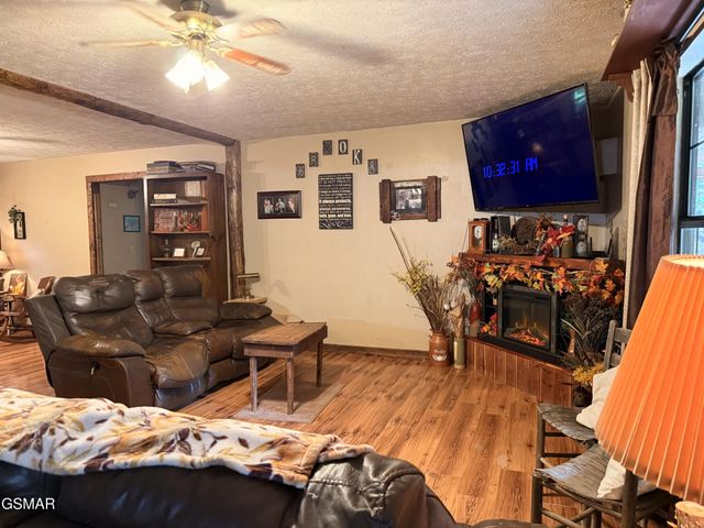 3504 James Phillips Way, Sevierville, TN 37876