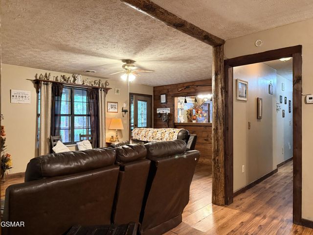 3504 James Phillips Way, Sevierville, TN 37876