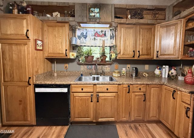 3504 James Phillips Way, Sevierville, TN 37876