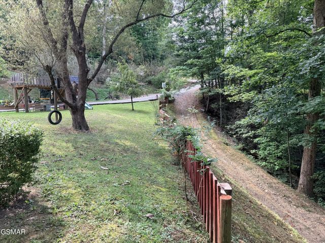 3504 James Phillips Way, Sevierville, TN 37876