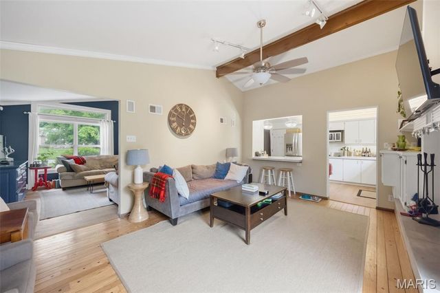 111 La Gorce Drive, Chesterfield, MO 63017