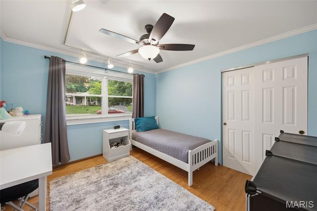 111 La Gorce Drive, Chesterfield, MO 63017