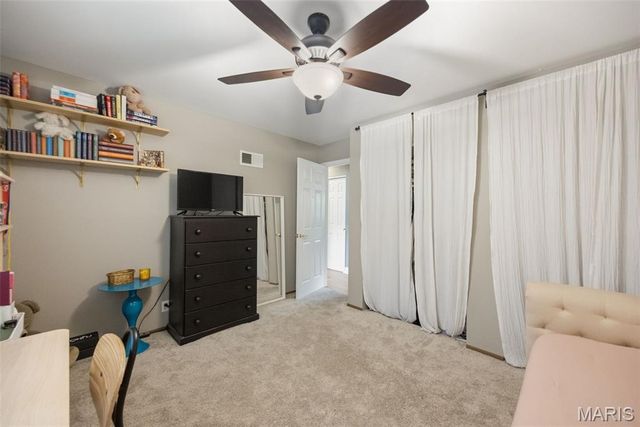 111 La Gorce Drive, Chesterfield, MO 63017