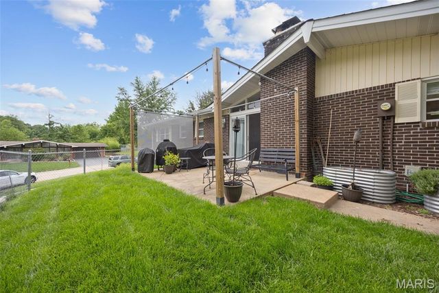 111 La Gorce Drive, Chesterfield, MO 63017