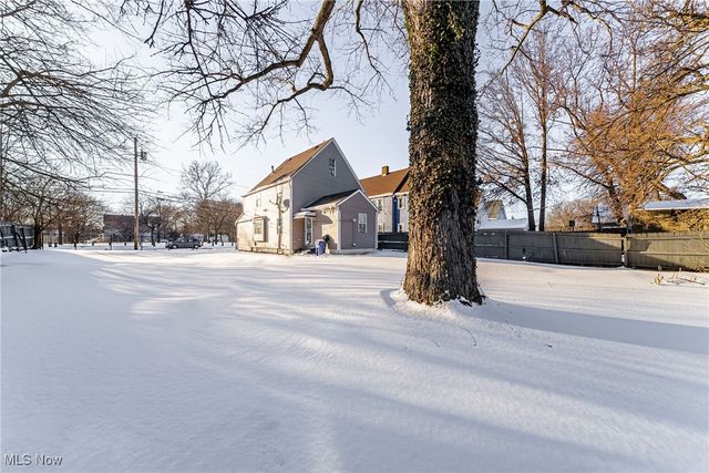 1423 E 120th Street, Cleveland, OH 44106