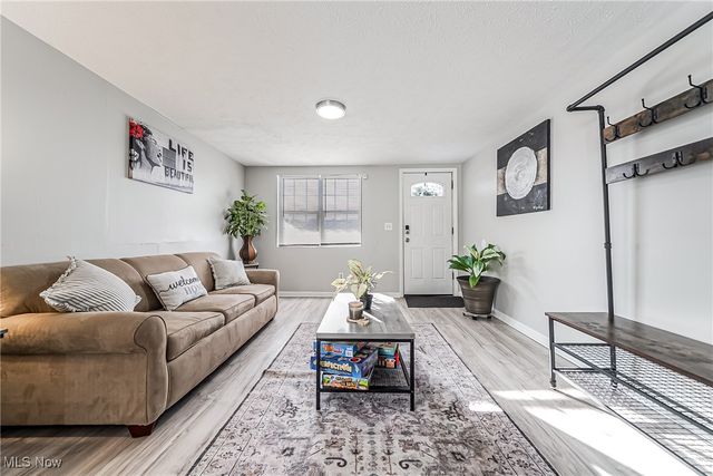 1423 E 120th Street, Cleveland, OH 44106