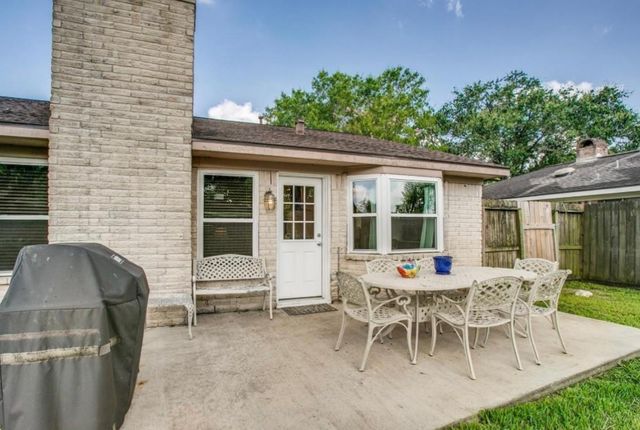 11814 Monticeto Lane, Meadows Place, TX 77477