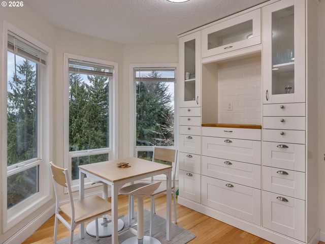 17765 HILLSIDE Dr, West Linn, OR 97068